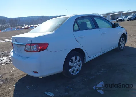 2013 Toyota Corolla Le z USA, uszkodzony, nr VIN 2T1BU4EE6DC073264